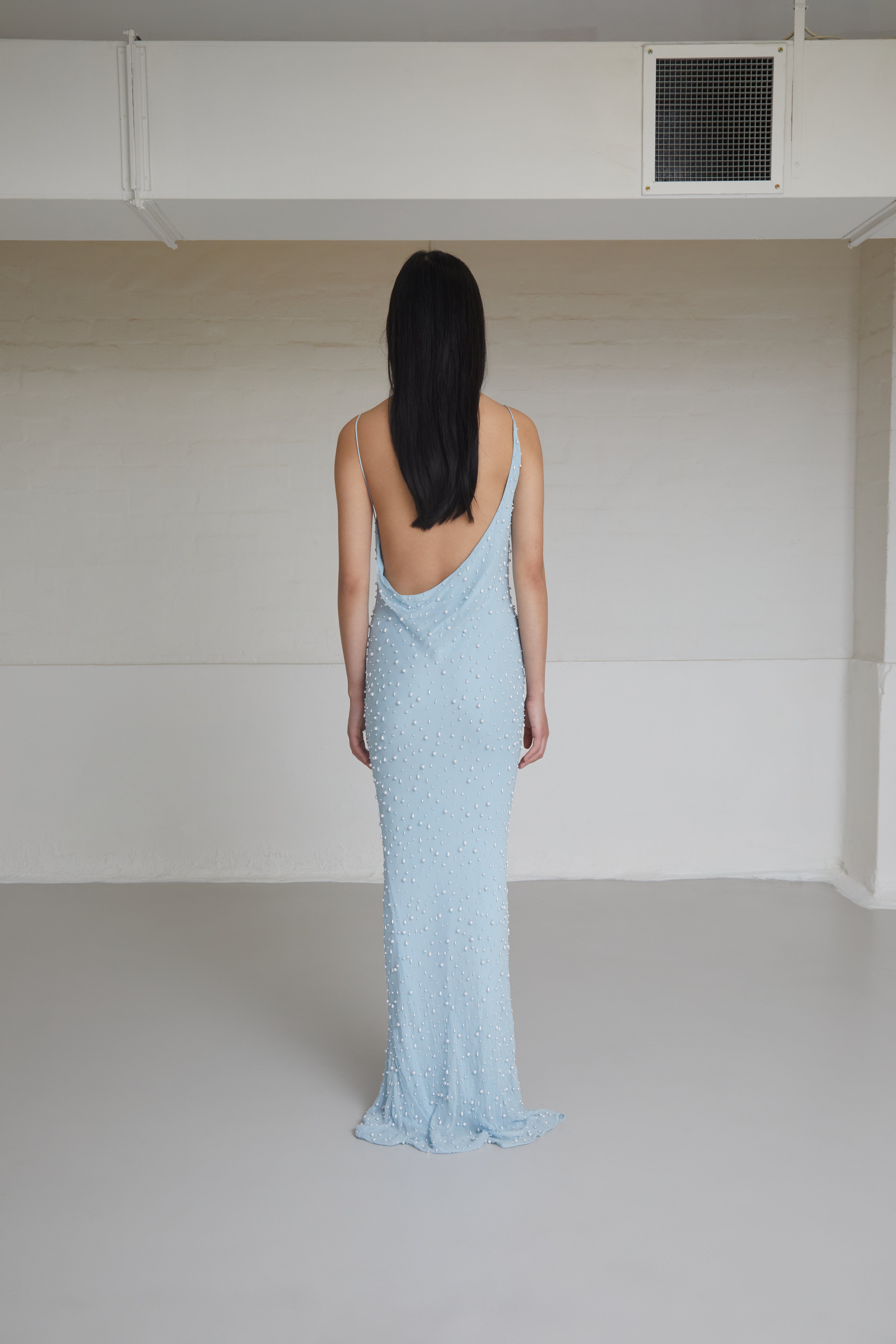DRESS V - PRE ORDER