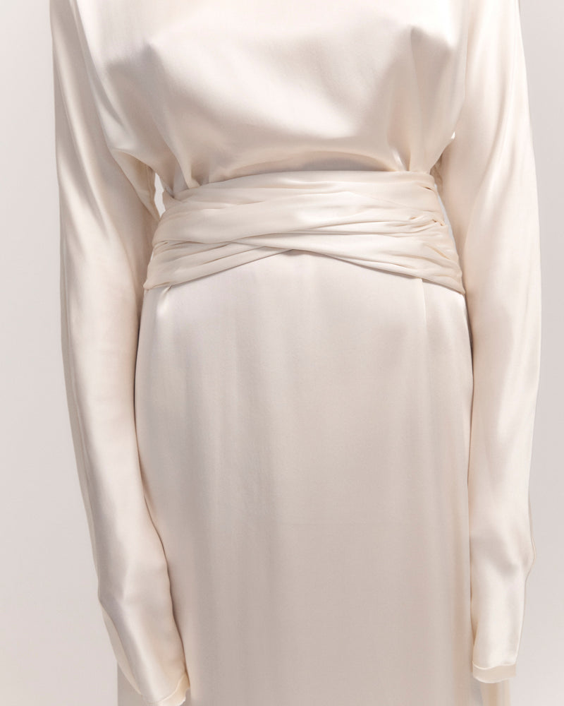BRIDAL CAPSULE