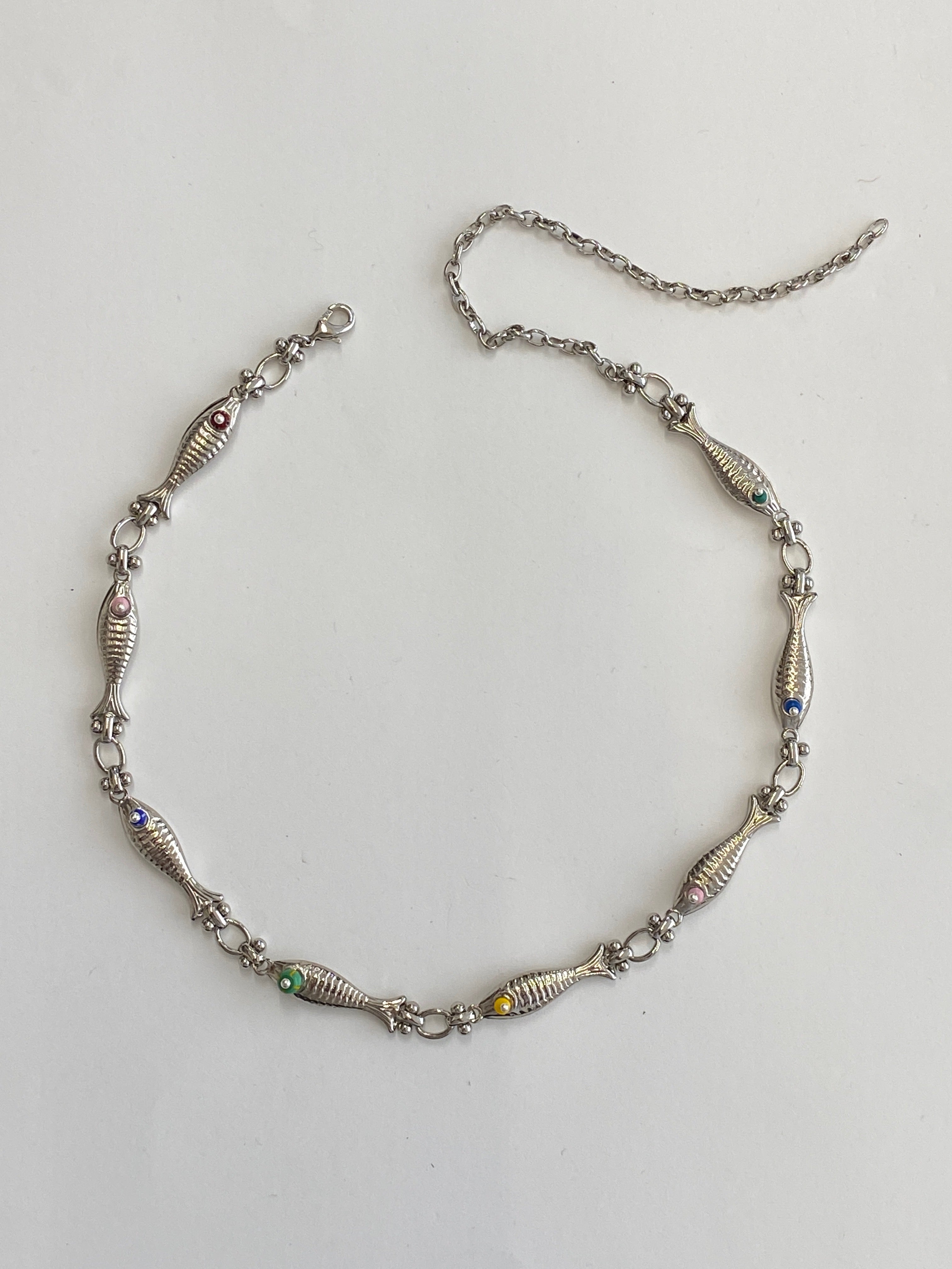 SILVER FISH NECKLACE