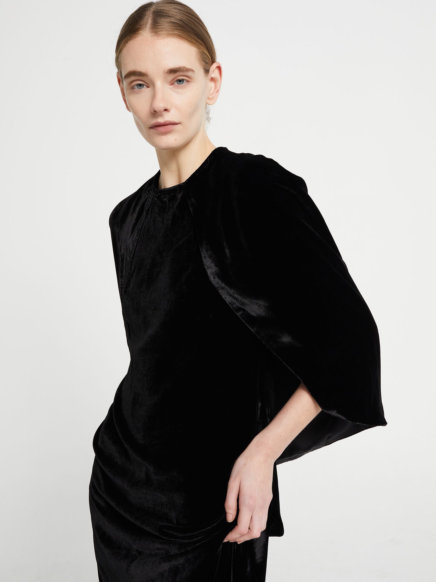 CAPE DRESS I
