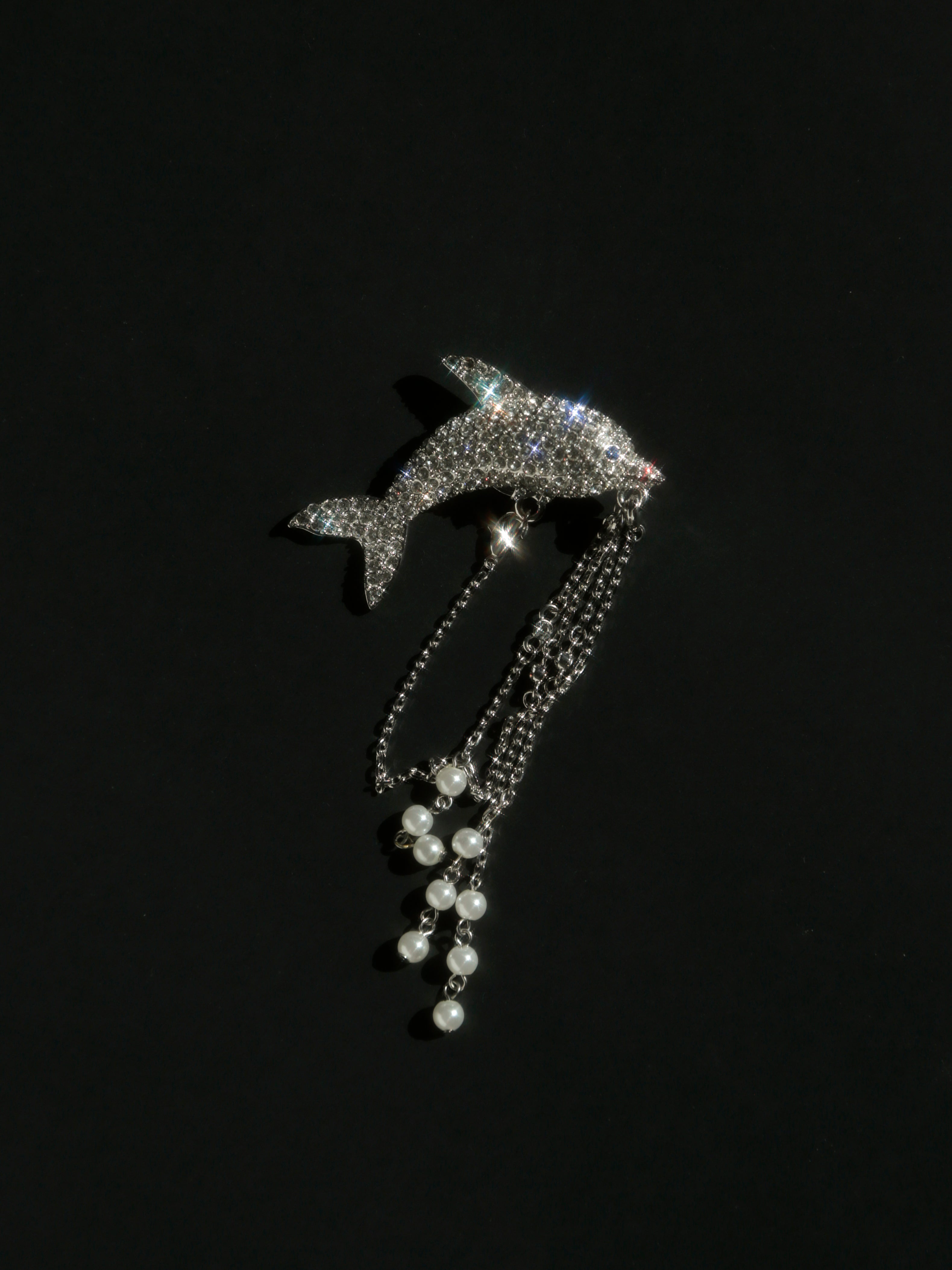 "DELPHINI" brooch